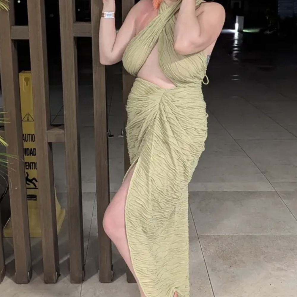 PrettyLittleThing Lime Asymmetrical Dress - Picture 3 of 6